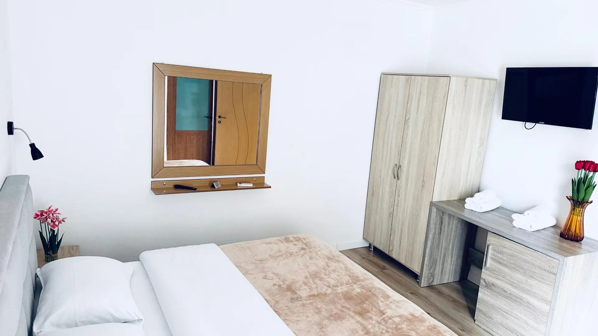 Kutal Park Inn Hotel Përmet 알바니아