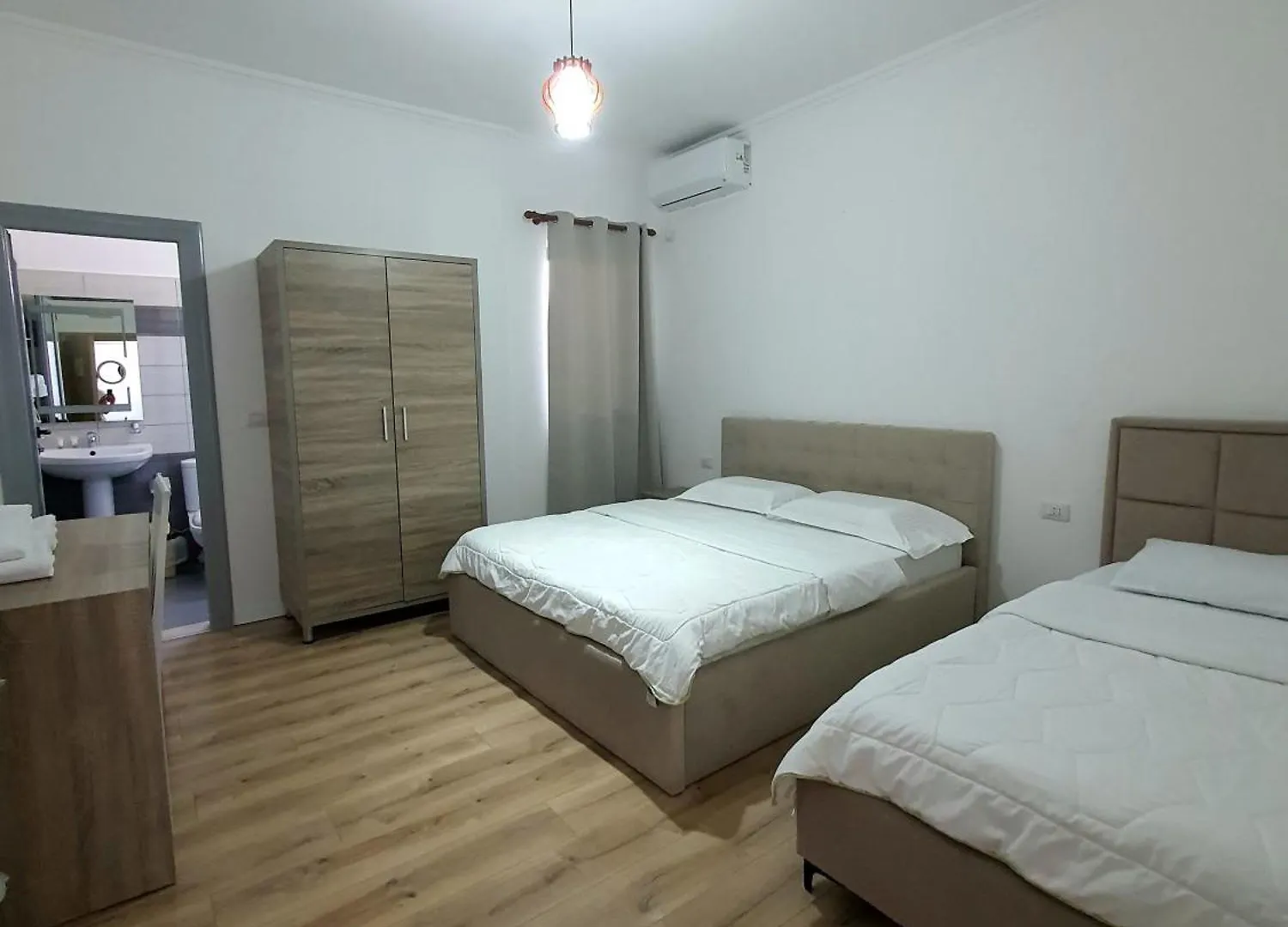Kutal Park Inn Hotel Përmet 0*,