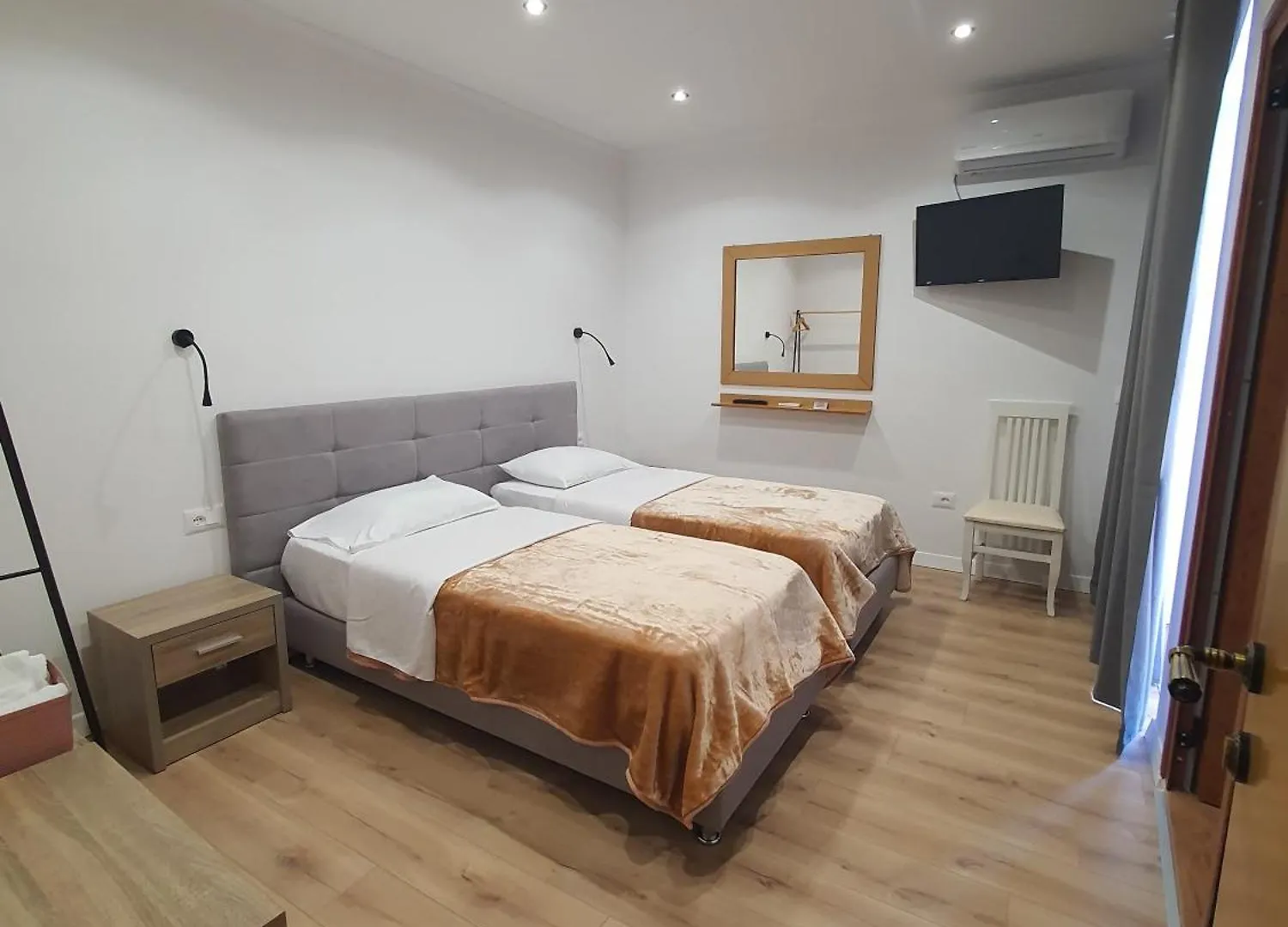 Kutal Park Inn Hotel Përmet 알바니아