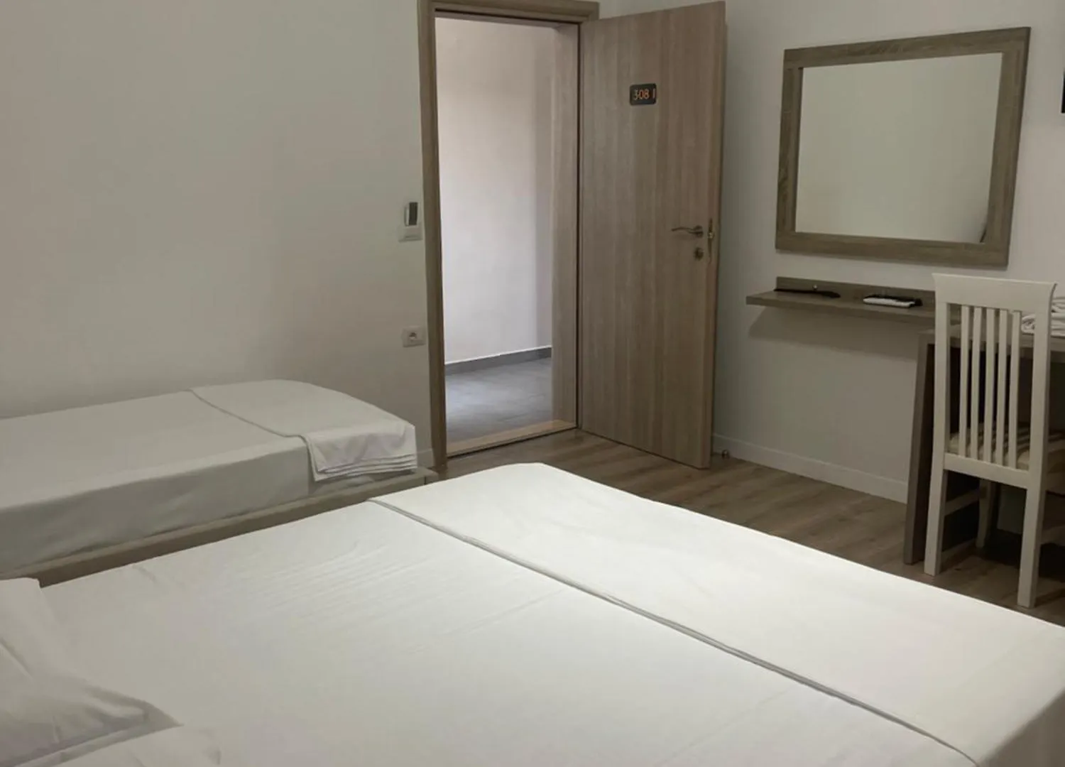 Kutal Park Inn Hotel Përmet 알바니아