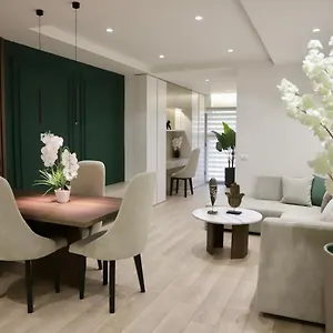 La Grand - New Bazaar Apartamento Tirana