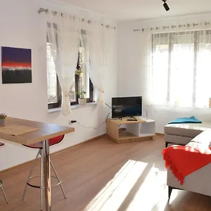 Rh Center Apartamento Tirana